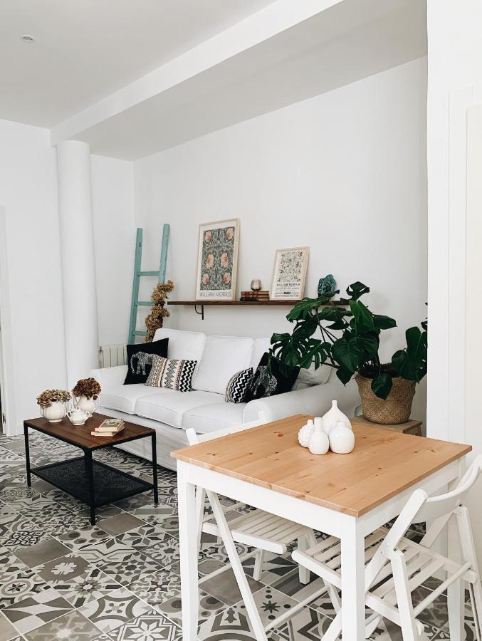 Apartment Estudio 33 *
